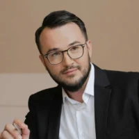 t-img014-1-768x768 t-img014-1-768x768